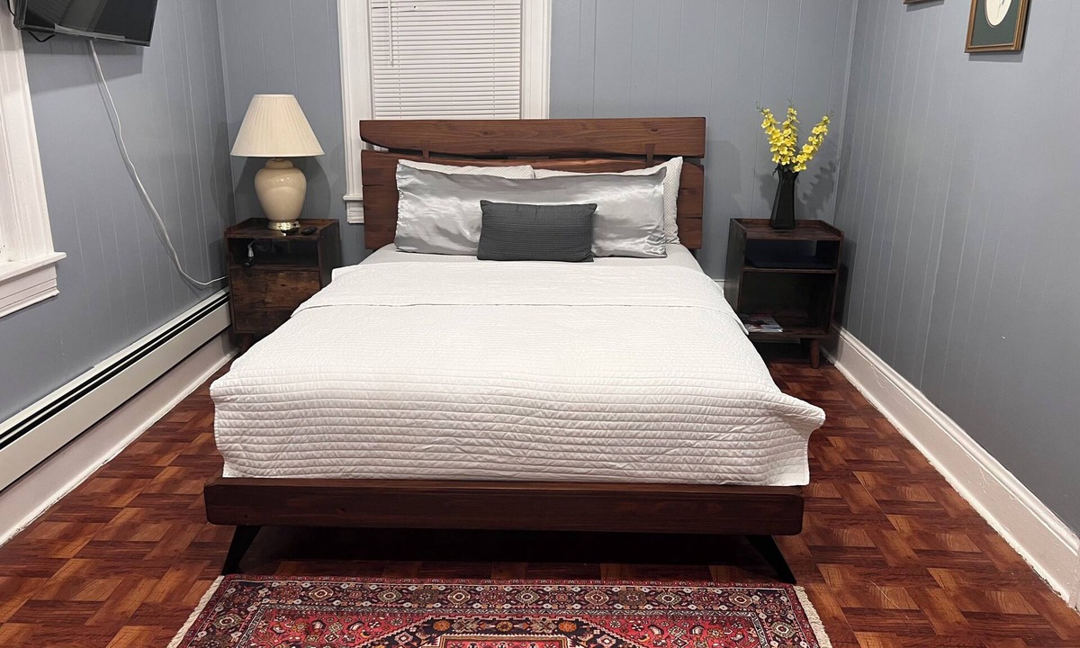 Clason Point Apartment | 1-bedroom in the Bronx next to nearby parks and ferry.
