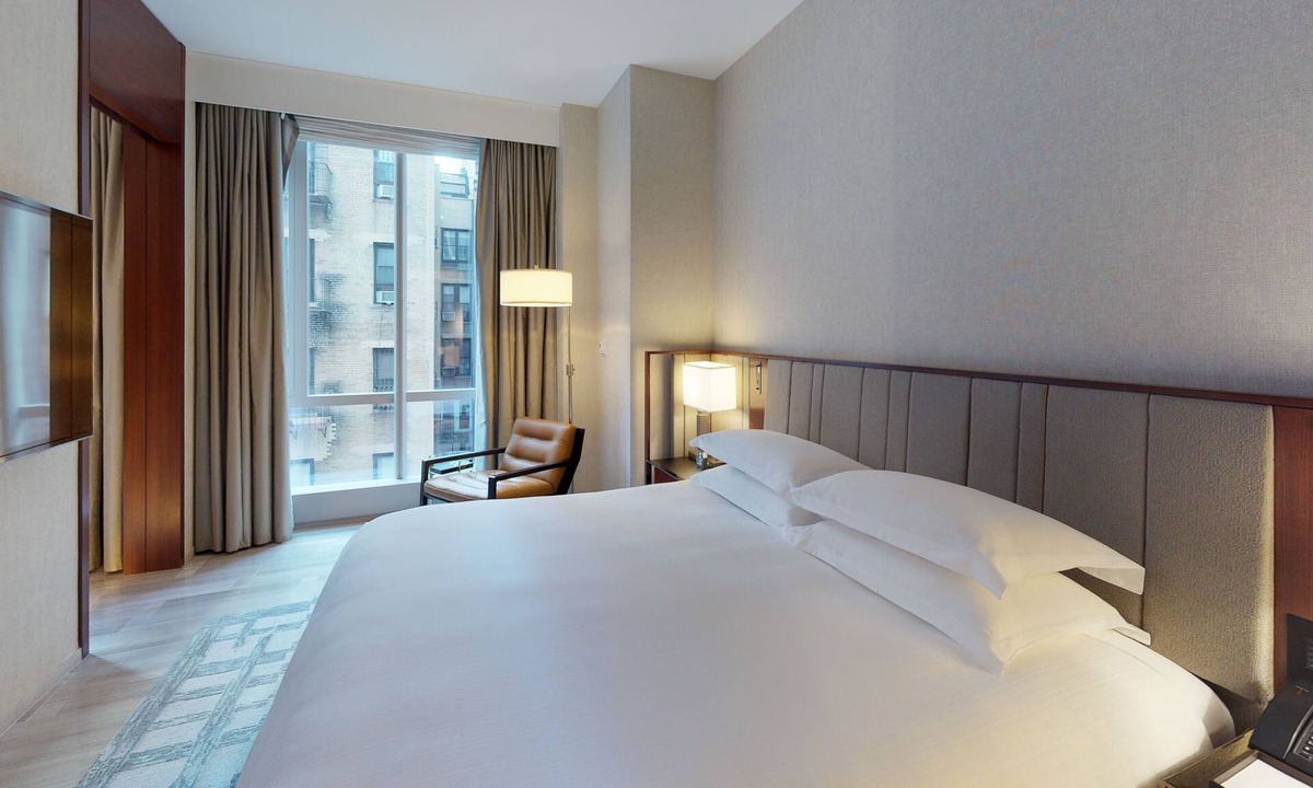 Central Park South Hotel | 1-Bedroom Suite + Connecting Room at a 5⭐️ Hotel