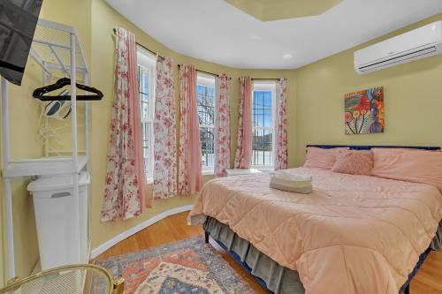 East New York Apartment | A slice of paradise awaits you!