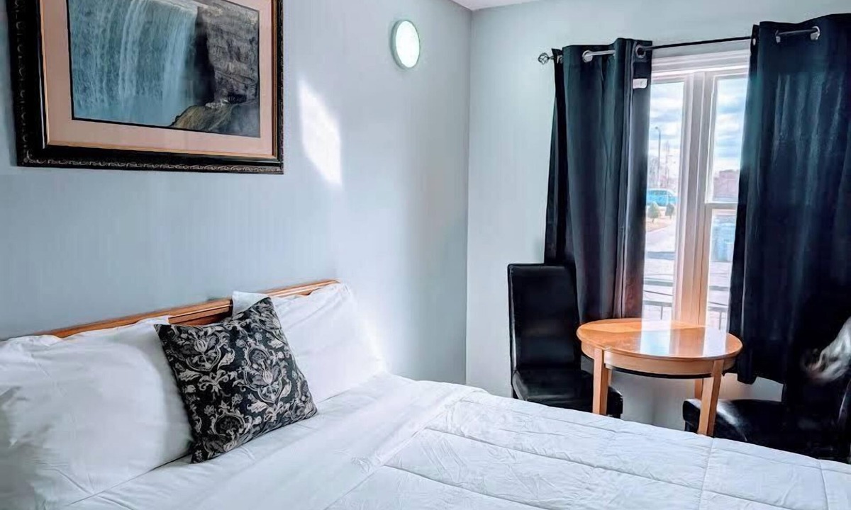 Niagara Falls Hotel | A1 Inn