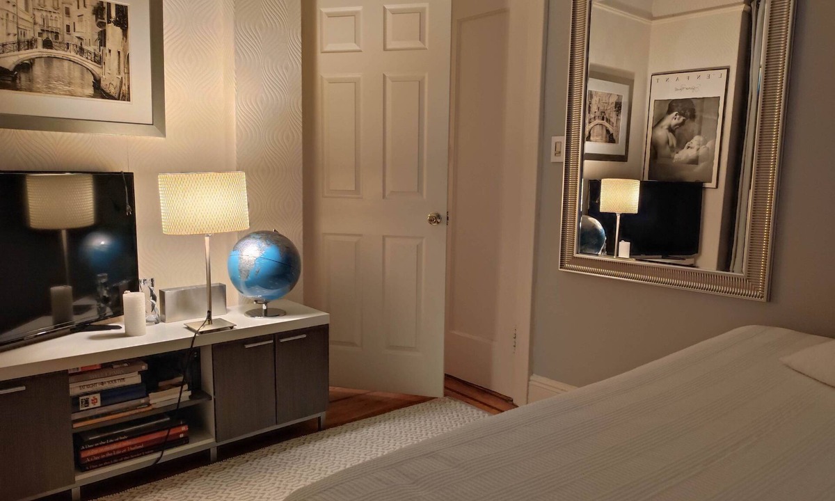 Queens Apartment | Astoria Gem. Remarkable Value. Unbeatable location.