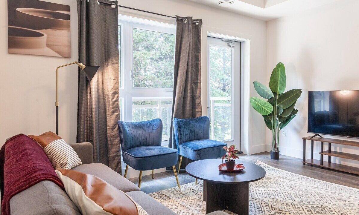Grand River South Apartment | Canada - Kitchener House