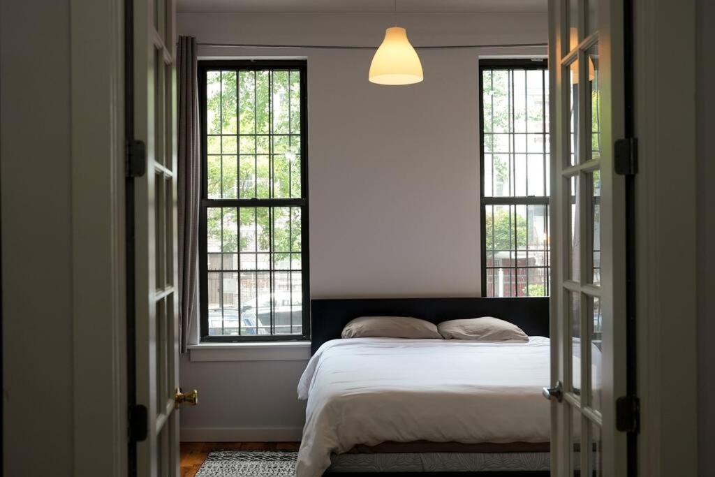 Bushwick Apartment | Central 5BR Duplex w/ Patio for 14 guests