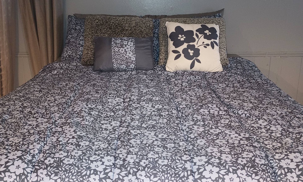 Queens House | Charming apartment in a cape house in a beautiful quiet area close to everything