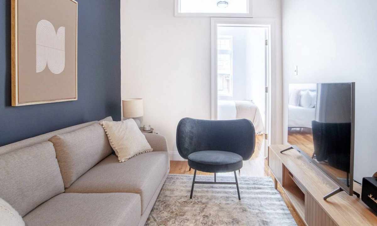 Greenpoint Apartment | Classic Greenpoint 2BR w/ W/D, nr McCarren Park, by Blueground