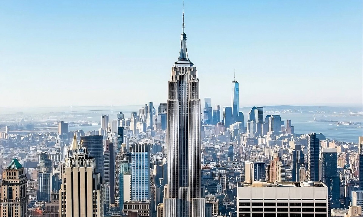 Koreatown Hotel | Comfort and Convenience! 4 Comfortable Units, Pets Allowed, Near Empire State