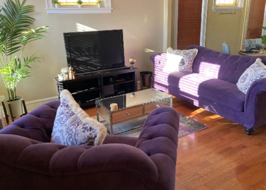 South Jamaica House | Cozy And Quiet Home