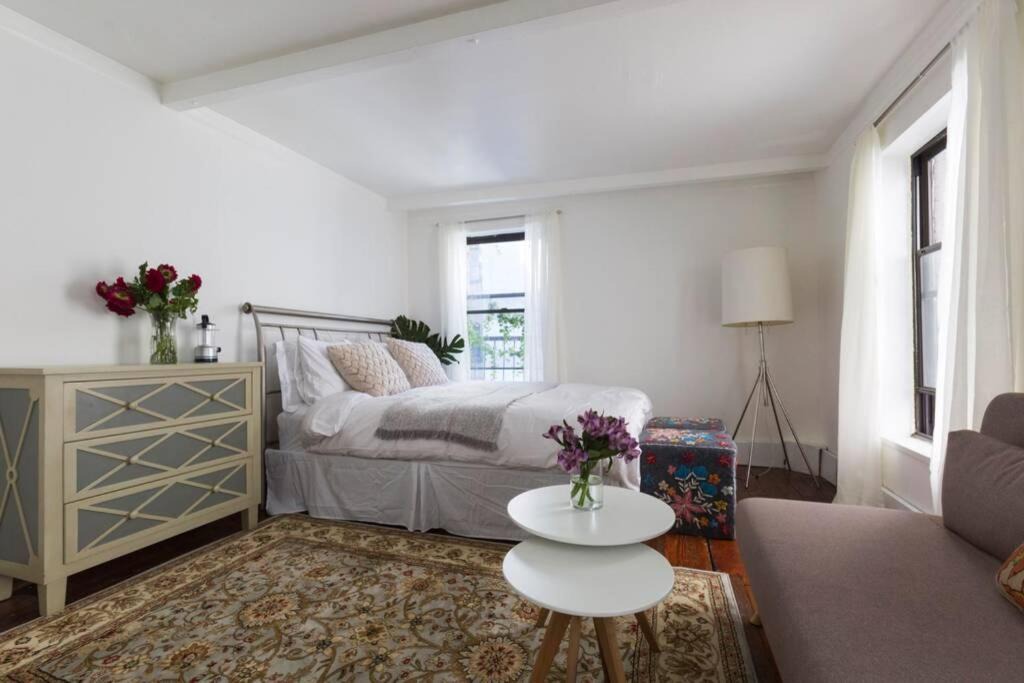 SoHo Apartment | Cozy bright studio - Soho/Greenwich Village - 30+Days Only