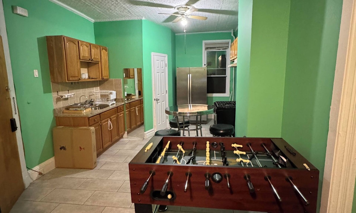 Queens Apartment | Green Walls NYC Cozy Shared Apartment in Vibrant Neighborhood!