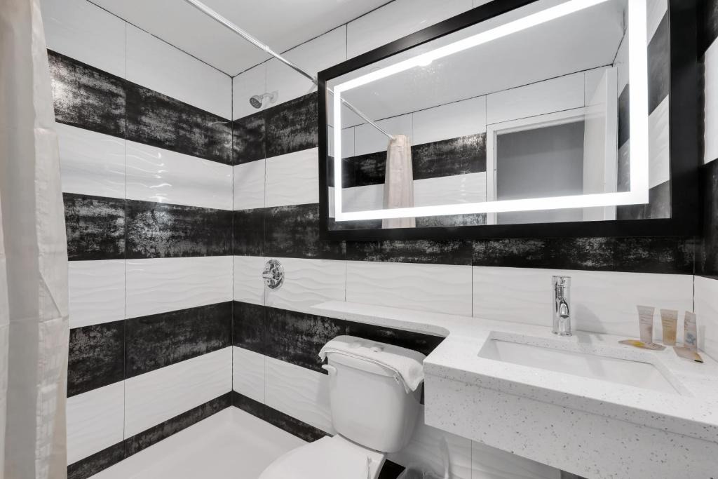 Queens Hotel | Hotel Mint JFK Airport