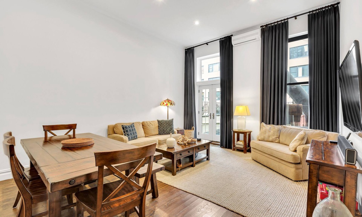 Central Park South Apartment | Huge True 3/2 Columbus Circle/Times Sq./Central Park. Entire Floor. Back patio