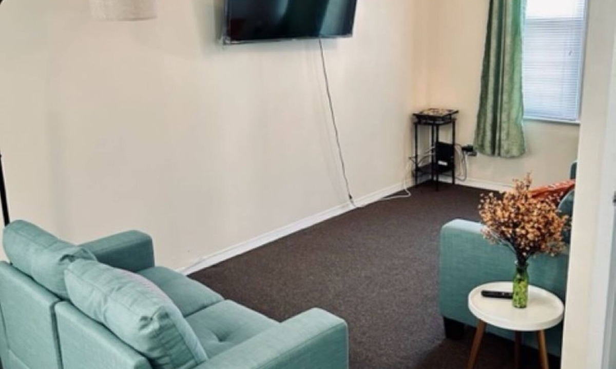 Wakefield Apartment | John Q Getaways