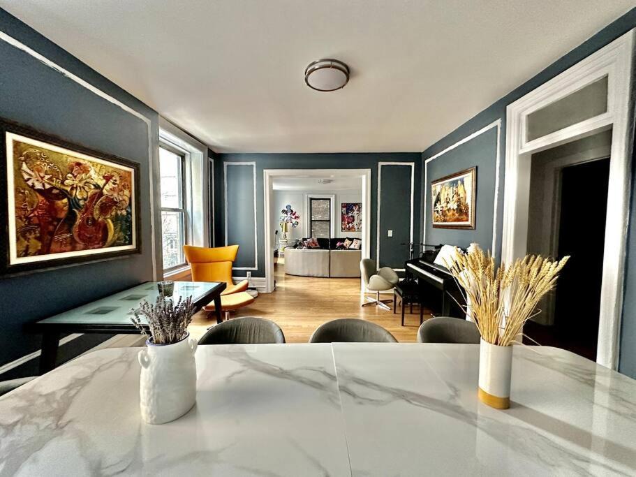 Bloomingdale Apartment | Luxurious Large Apartment for Families