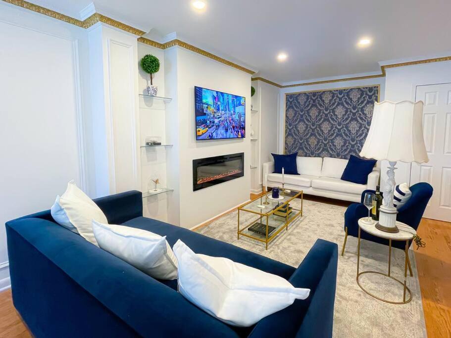Queens Apartment | Luxurious Room near LaGuardia & JFK