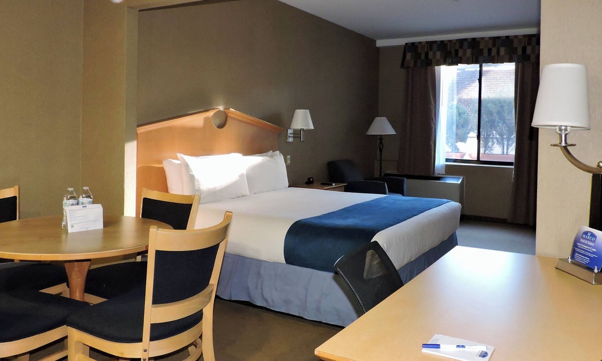 Queens Hotel | Marco LaGuardia Hotel
