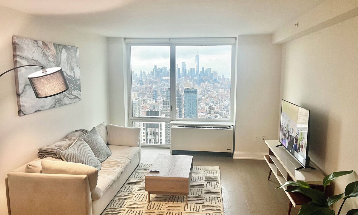 Koreatown Apartment | Million dollar view 2-bedroom apartment in Manhattan New York with fitness room