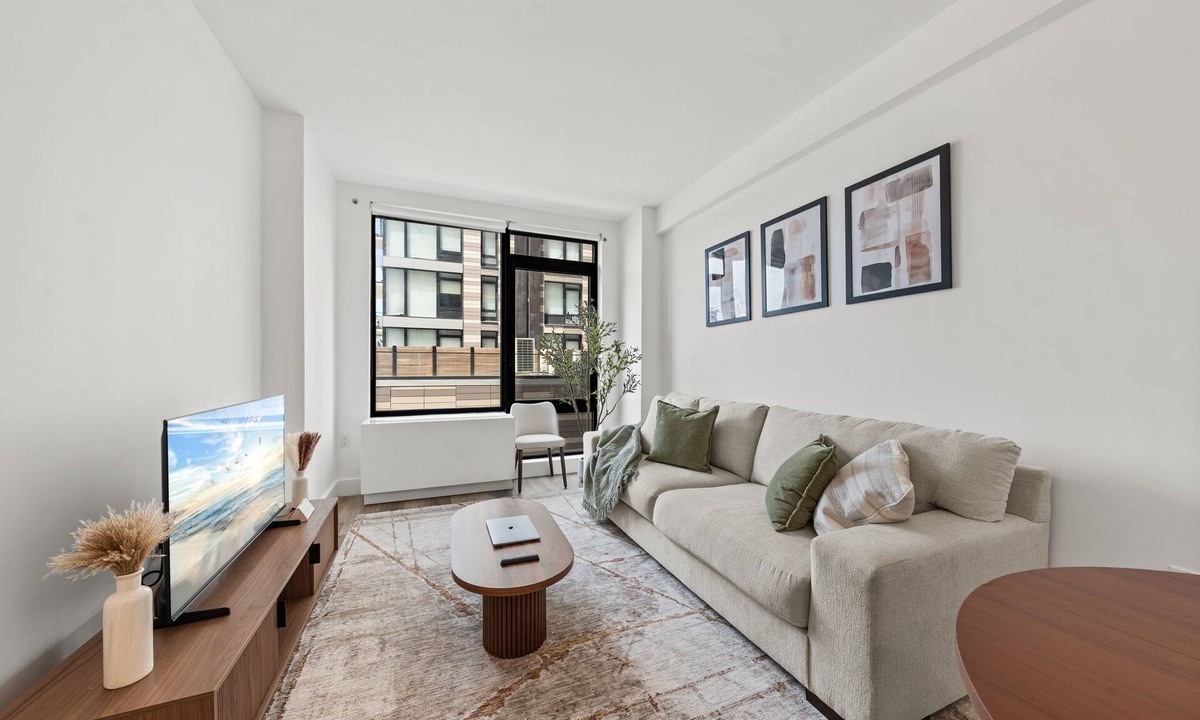 Port Morris Apartment | Modern Furnished 1-bedroom apartment minutes from Manhattan