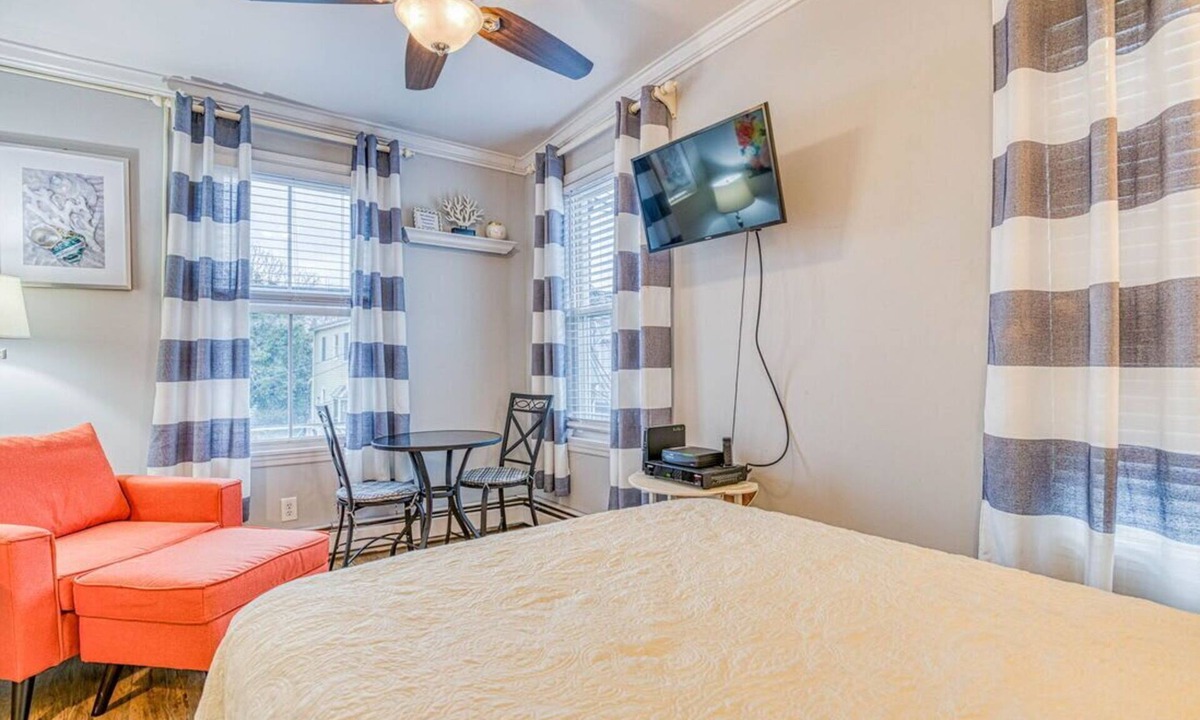 Ocean Grove Apartment | Ocean View Studio 2 Blocks to Beach & Main Ave | Full Kitchen | Near Asbury
