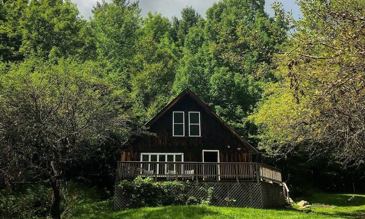 Braintree Cabin | Off Grid Cabin