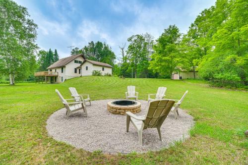 Hulbert Township House | Remote & Peaceful Getaway w/Games in Eckerman