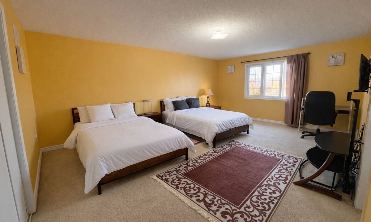 Brampton House | Spacious 2-Bed Suite with Private Bath & Walk-In Closet in Brampton Shared Home!