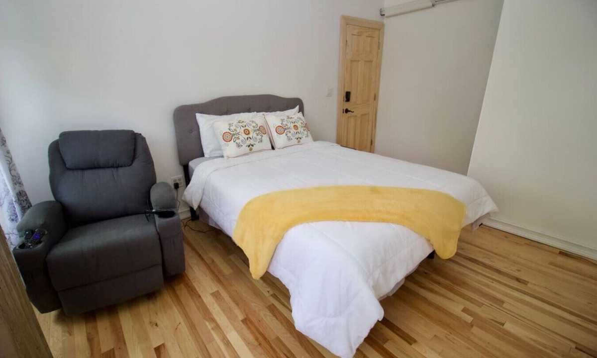 Bedford-Stuyvesant House | The Barton – Cozy Renovated Home in Brooklyn (3B)