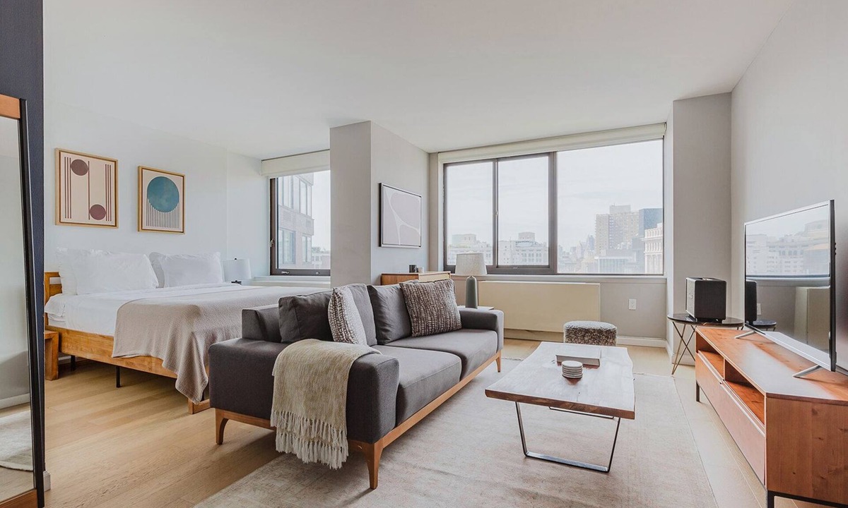 Union Square Apartment | Trendy Union Sq Studio w/Doorman + Gym, near NYU by Blueground