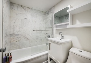 Central Manhattan 3Bed/2Bath in New York