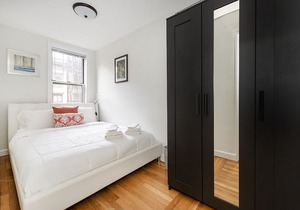 Central Manhattan 3Bed/2Bath in New York