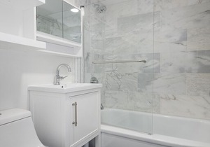 Central Manhattan 3Bed/2Bath in New York