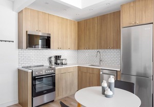 Spacious Dumbo 1BR w/W/D, Roof & Gym, nr TimeOut Building, by Blueground
