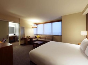 Hyatt Place Airport | Flushing Chinatown