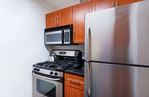 Financial District Apartment | 2 Bedroom Gem in Financial