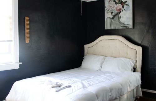 Queens House | 3 bedroom House-Full Kitchen & Bathroom, Livingroom & Dining Room