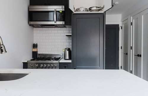 Union Square House | Blueground | Gramercy Park, AC & elevator, nr park