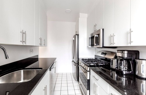 Uptown Apartment | Blueground | Upper East Side, AC, nr park