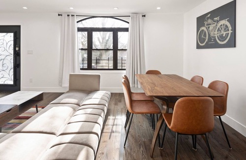 Queens House | Brand New Luxurious 6 Bed 4 Bath NYC near JFK!