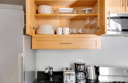 Ukrainian Village Apartment | Bright East Village 1BR w/in-unit W/D, close to Park, by Blueground