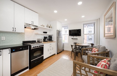 Kips Bay House | Central Manhattan 3Bed/2Bath in New York