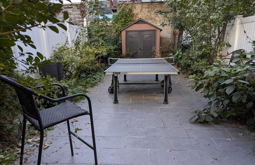 Cypress Hills Apartment | Charming Brooklyn apartment with furnished yard, garden, and near parks!