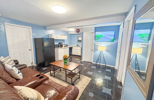 Queens Apartment | Charming Oasis Steps from Beach & Metro Station