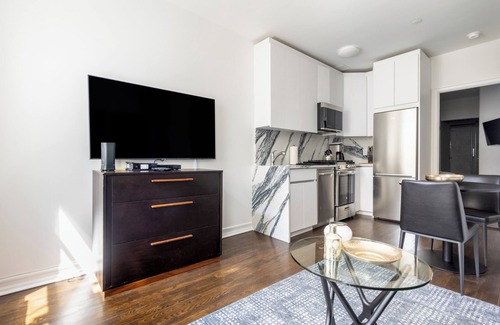 Upper East Side Apartment | Charming Pet-Friendly Upper East Side One Bedroom