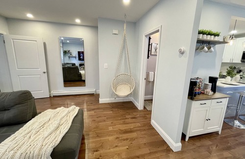 Queens House | Cheer-Full 3bedroom House/n Casino