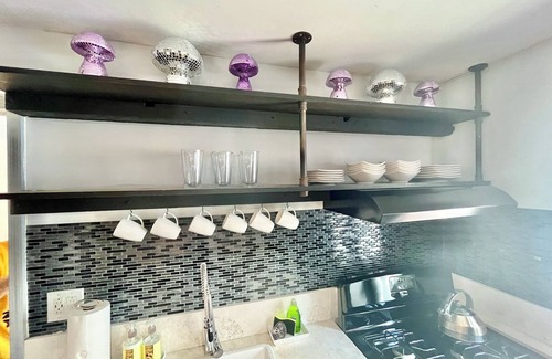 Chelsea Apartment | Chelsea Disco House - 1 Bedroom - Sleeps 5