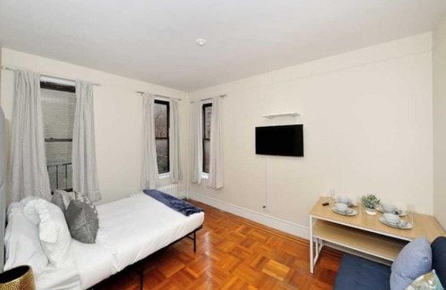 Upper East Side Apartment | Fantastic 2BR No Living Room Upper East Side