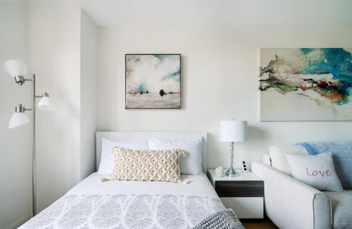 Sutton Place Apartment | Fully Furnished Studio Apartment