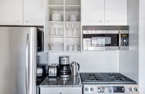 Union Square Apartment | Gorgeous Union Square 1BR w/Sundeck Level next to Subway by Blueground