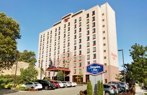 Queens Hotel | Hampton Inn New York - LaGuardia Airport
