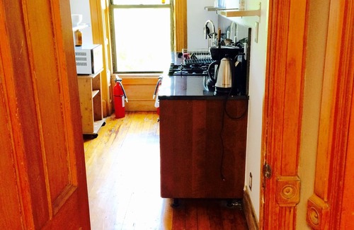 Bedford-Stuyvesant House | Huge Brooklyn Brown Stone Living