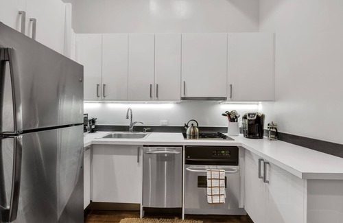 Central Park South Apartment | Huge True 3/2 Columbus Circle/Times Sq./Central Park. Entire Floor. Back patio